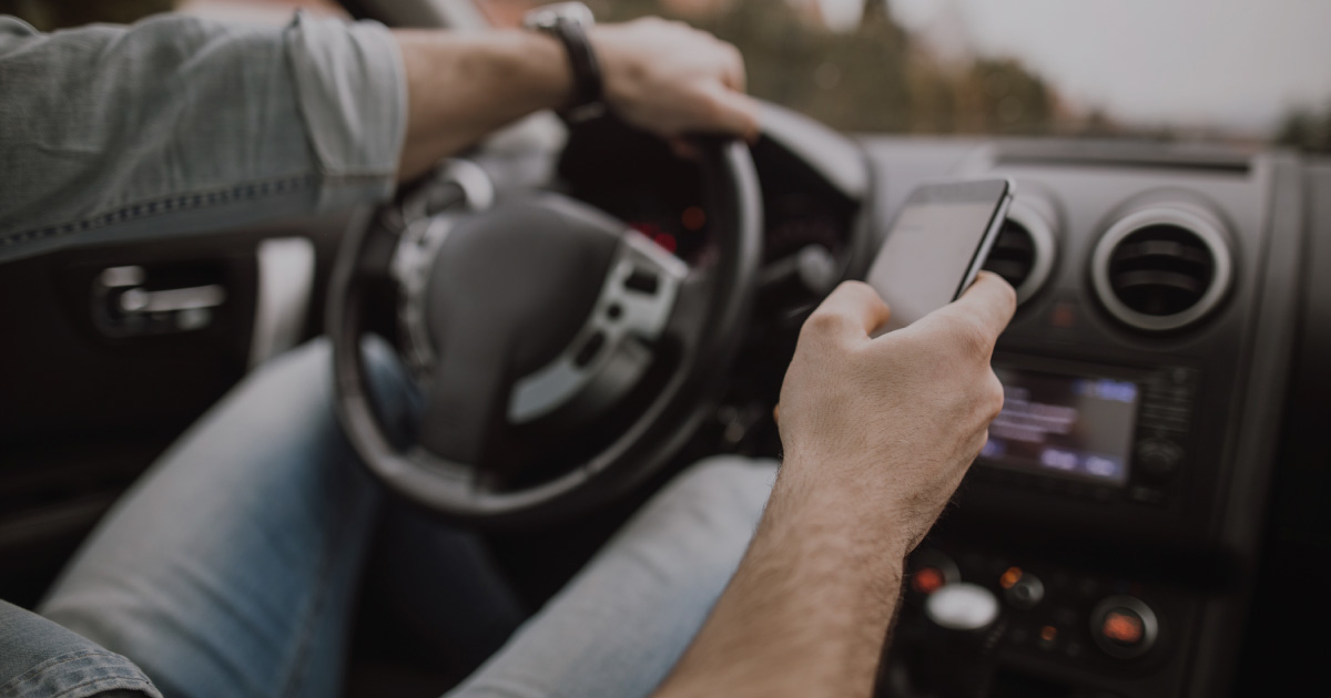 Texting and Driving Facts (And 3 Myths): 28 Shocking and Terrifying Statistics